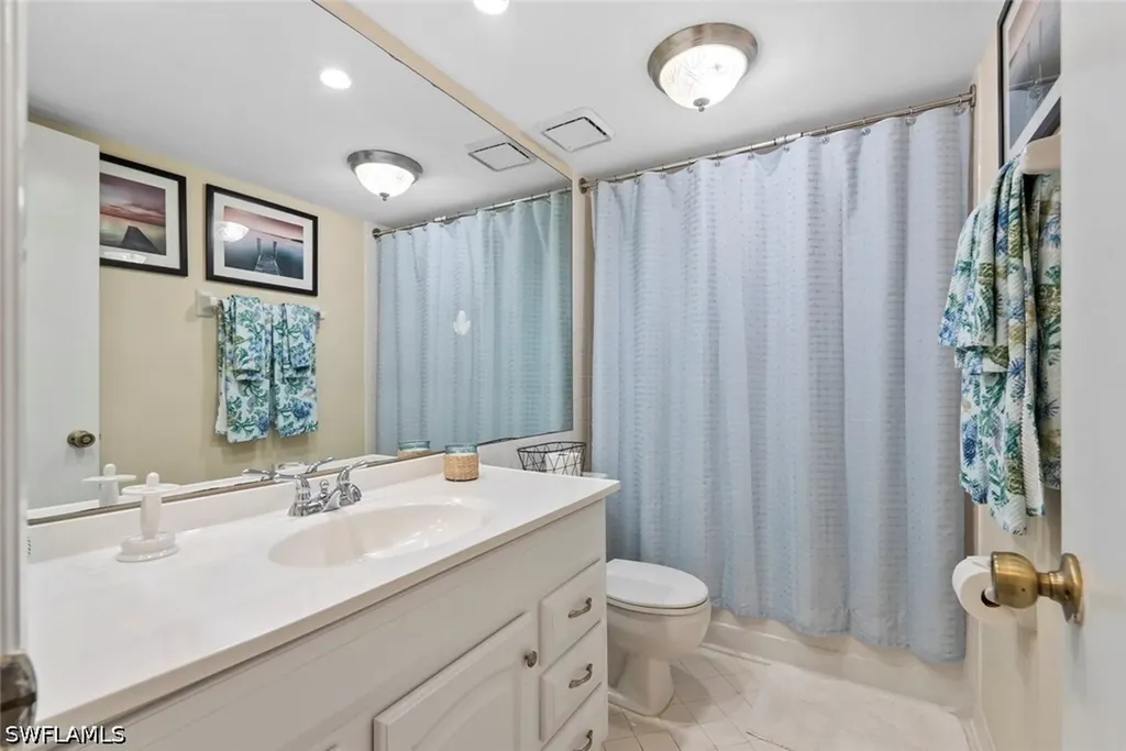 3532 Antarctic Circle Naples FL 34112