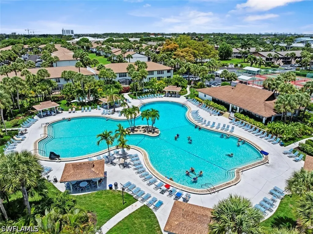 3532 Antarctic Circle Naples FL 34112