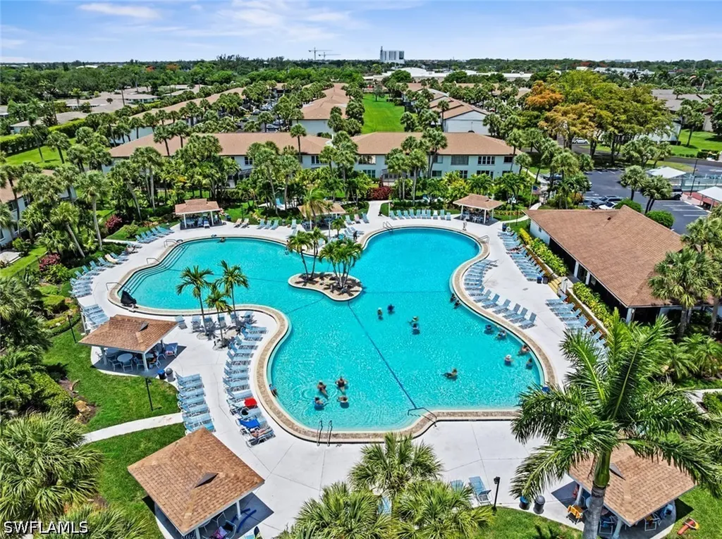 3532 Antarctic Circle Naples FL 34112