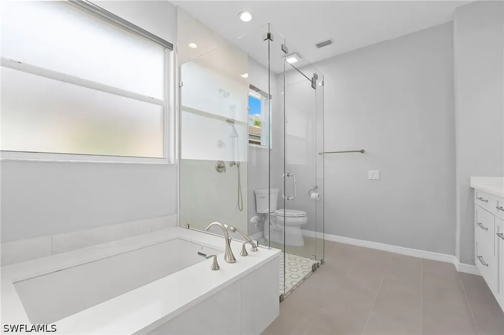 1717 Winding Oaks Way Naples FL 34109