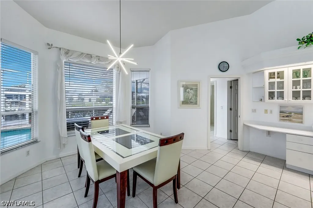 3712 SE 17th Place Cape Coral FL 33904