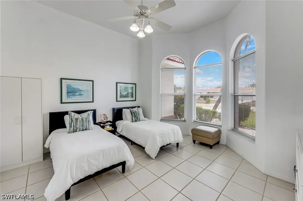 3712 SE 17th Place Cape Coral FL 33904