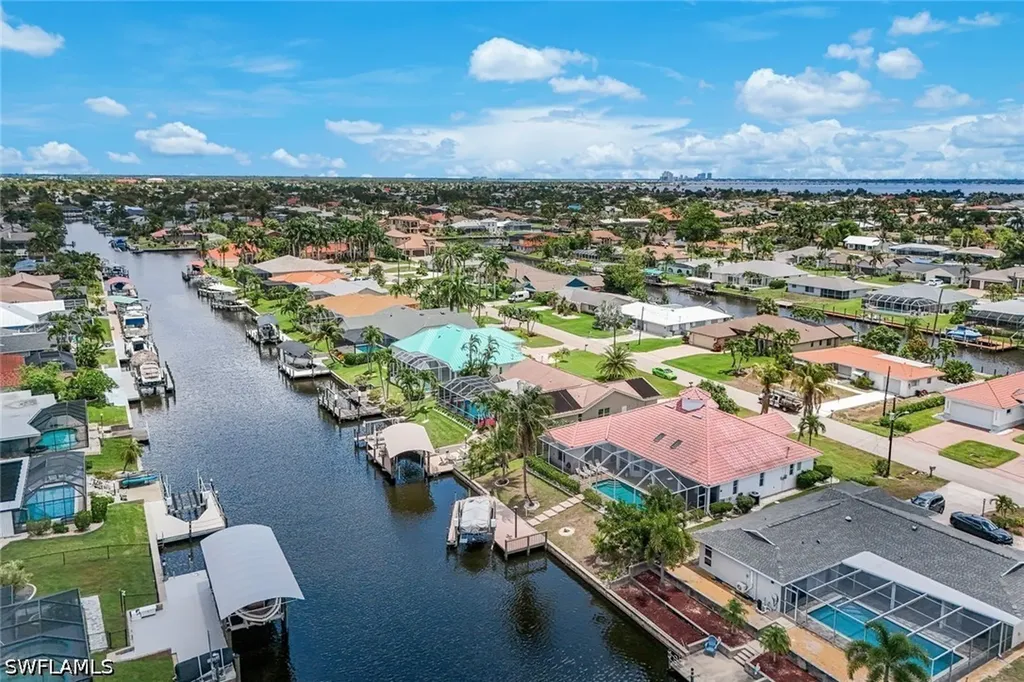 3712 SE 17th Place Cape Coral FL 33904