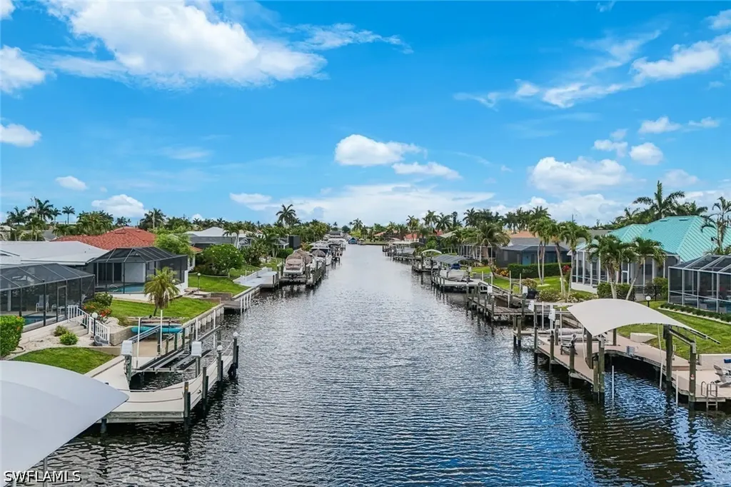 3712 SE 17th Place Cape Coral FL 33904