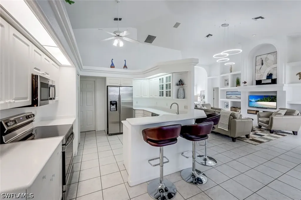 3712 SE 17th Place Cape Coral FL 33904