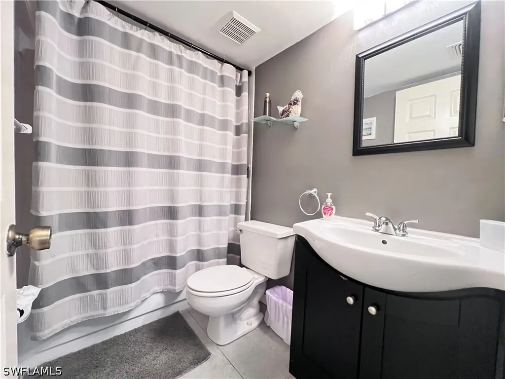 717 Landover Circle Naples FL 34104
