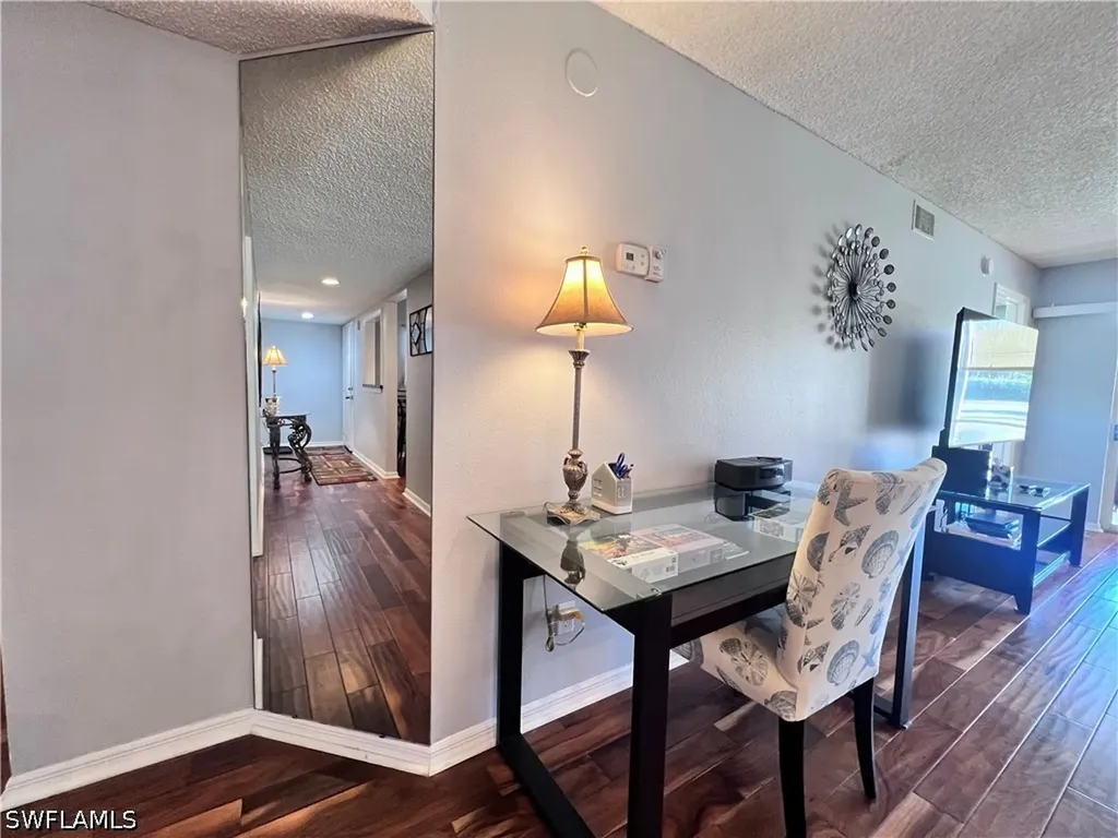 717 Landover Circle Naples FL 34104