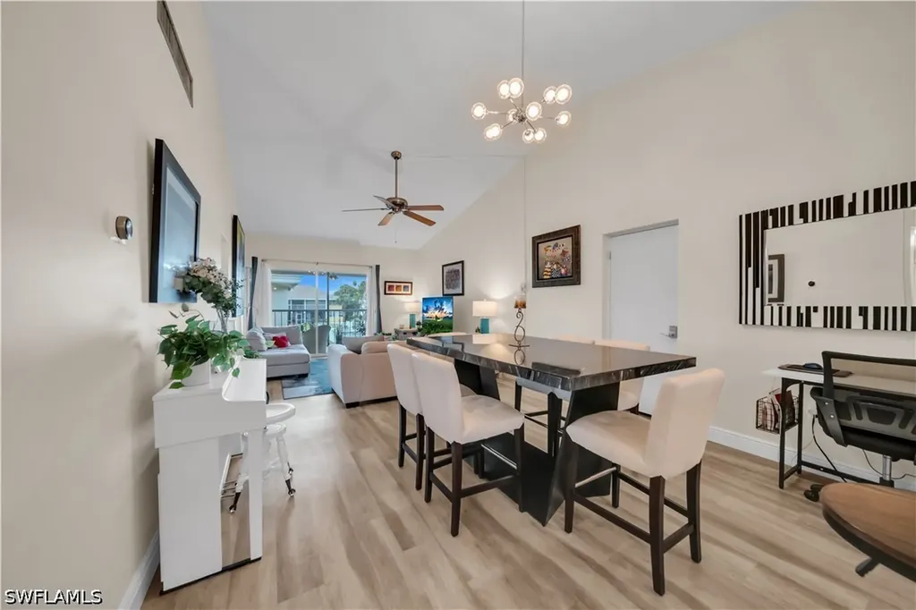 4613 SE 5th Avenue Cape Coral FL 33904