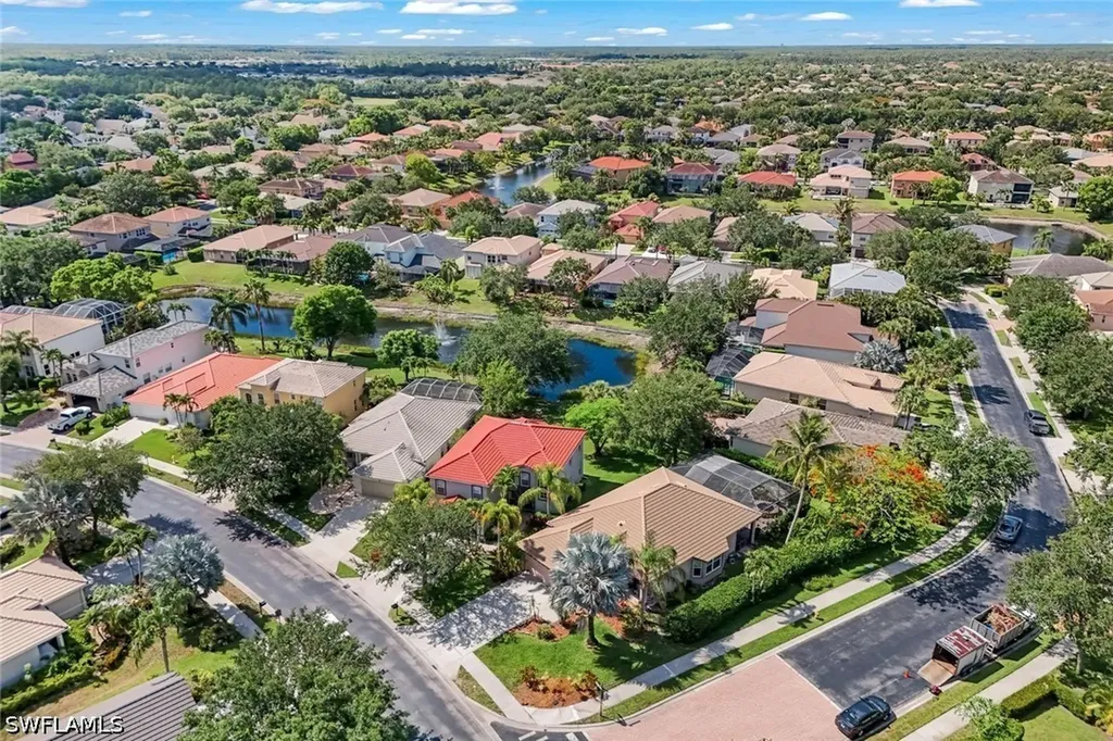 8241 Laurel Lakes Boulevard Naples FL 34119