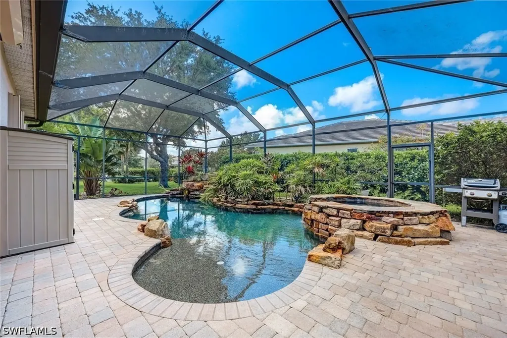 8241 Laurel Lakes Boulevard Naples FL 34119