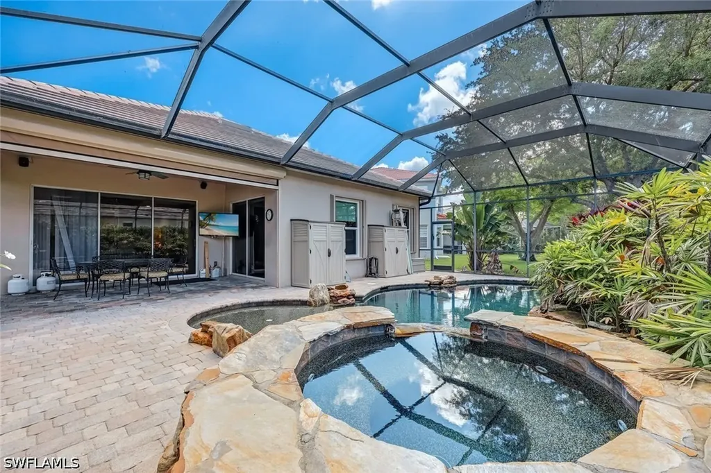 8241 Laurel Lakes Boulevard Naples FL 34119