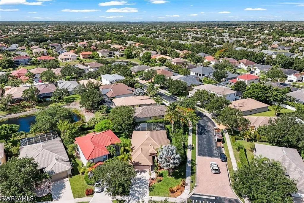 8241 Laurel Lakes Boulevard Naples FL 34119