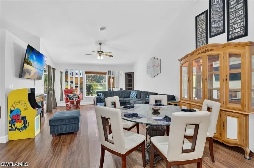 2581 4th Avenue NE Naples FL 34120