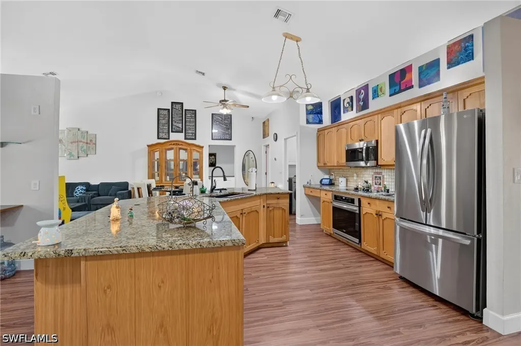 2581 4th Avenue NE Naples FL 34120