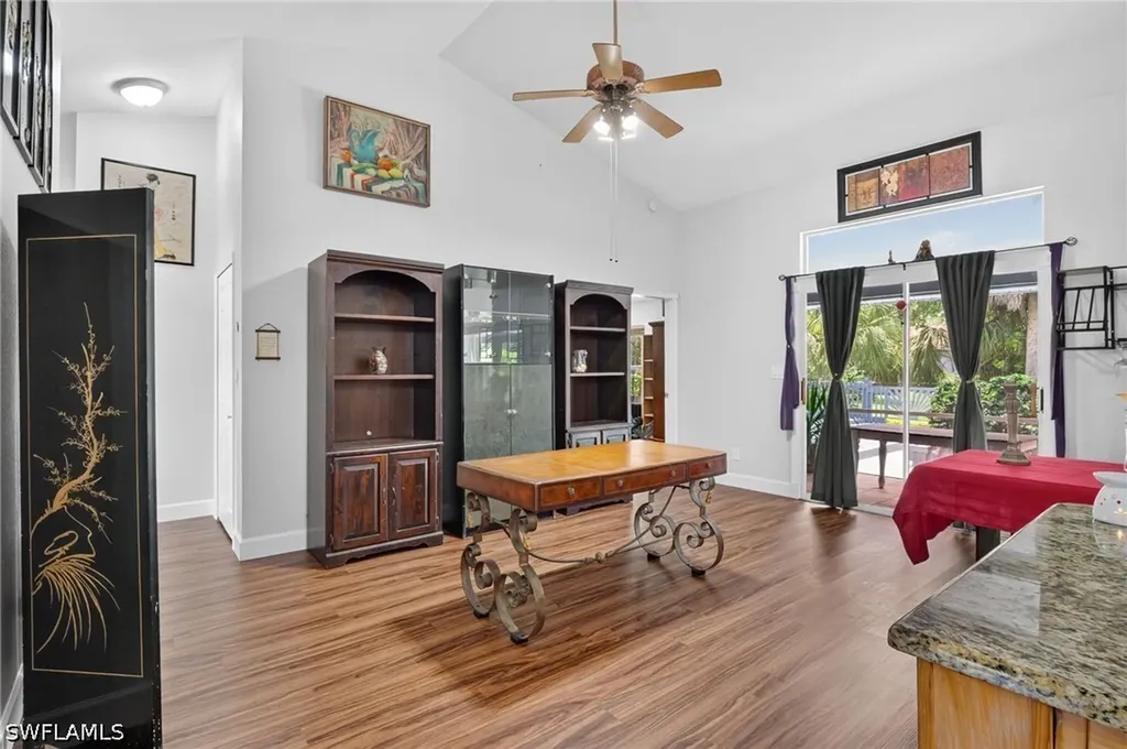 2581 4th Avenue NE Naples FL 34120