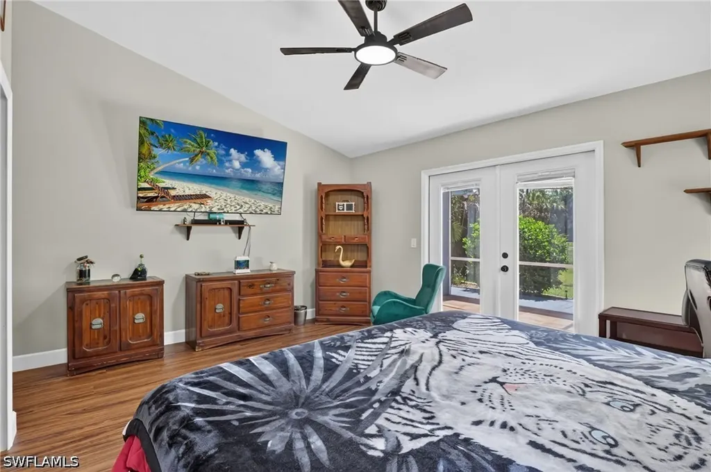 2581 4th Avenue NE Naples FL 34120