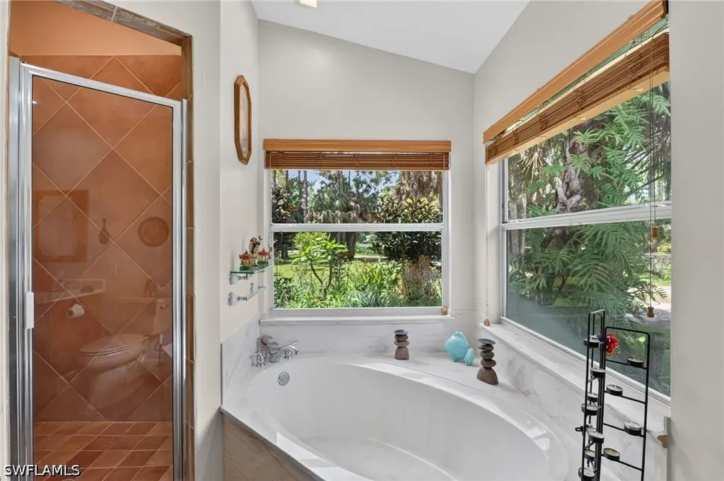 2581 4th Avenue NE Naples FL 34120