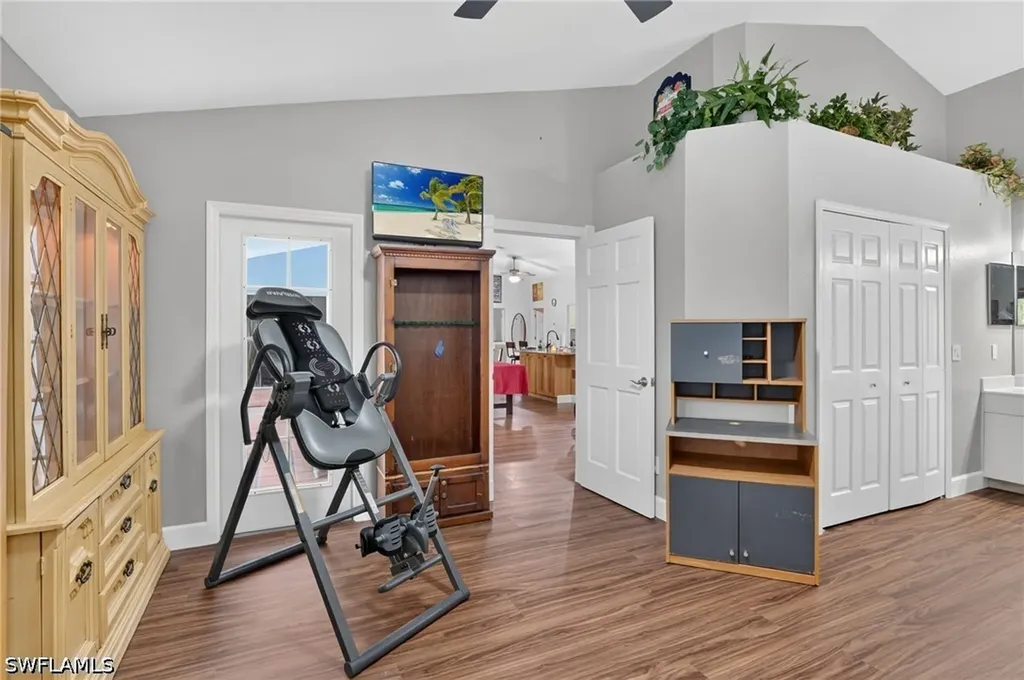 2581 4th Avenue NE Naples FL 34120