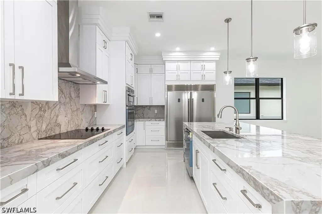 3098 Pine Tree Drive Naples FL 34112
