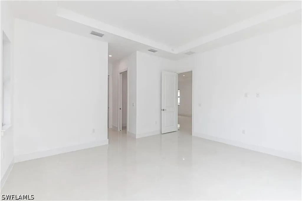 3098 Pine Tree Drive Naples FL 34112