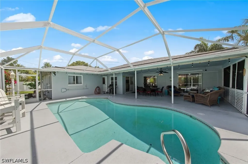 3410 Country Club Boulevard Cape Coral FL 33904