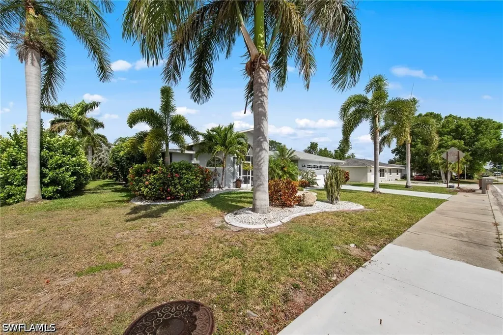 3410 Country Club Boulevard Cape Coral FL 33904