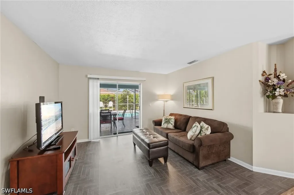 3410 Country Club Boulevard Cape Coral FL 33904