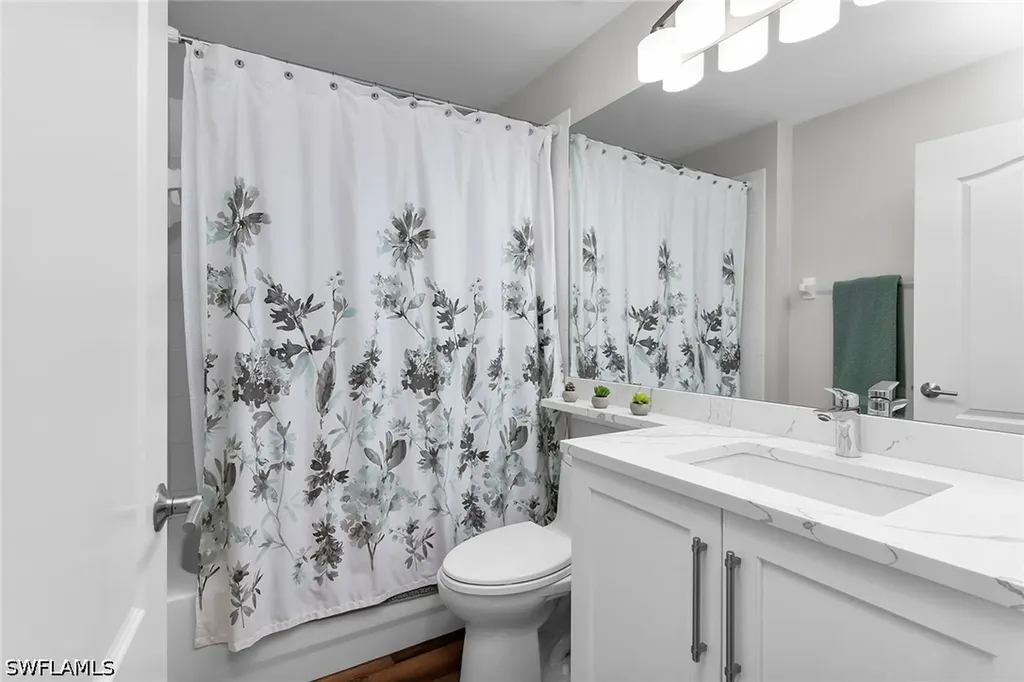 370 Stella Maris Drive N Naples FL 34114