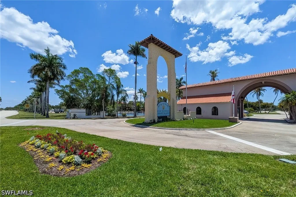 370 Stella Maris Drive N Naples FL 34114
