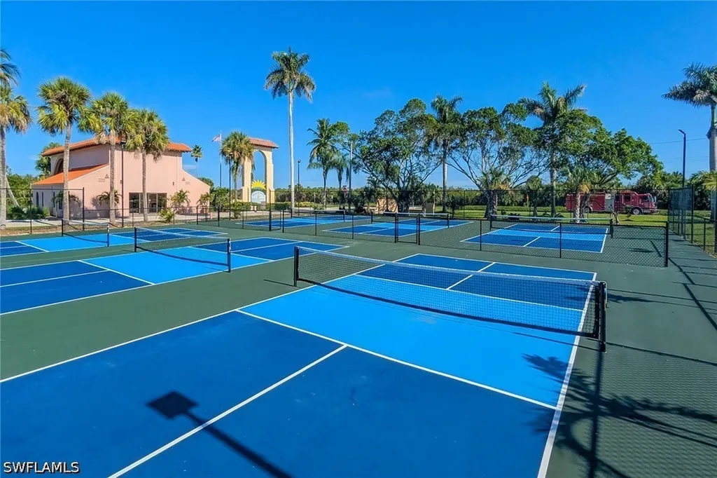 370 Stella Maris Drive N Naples FL 34114
