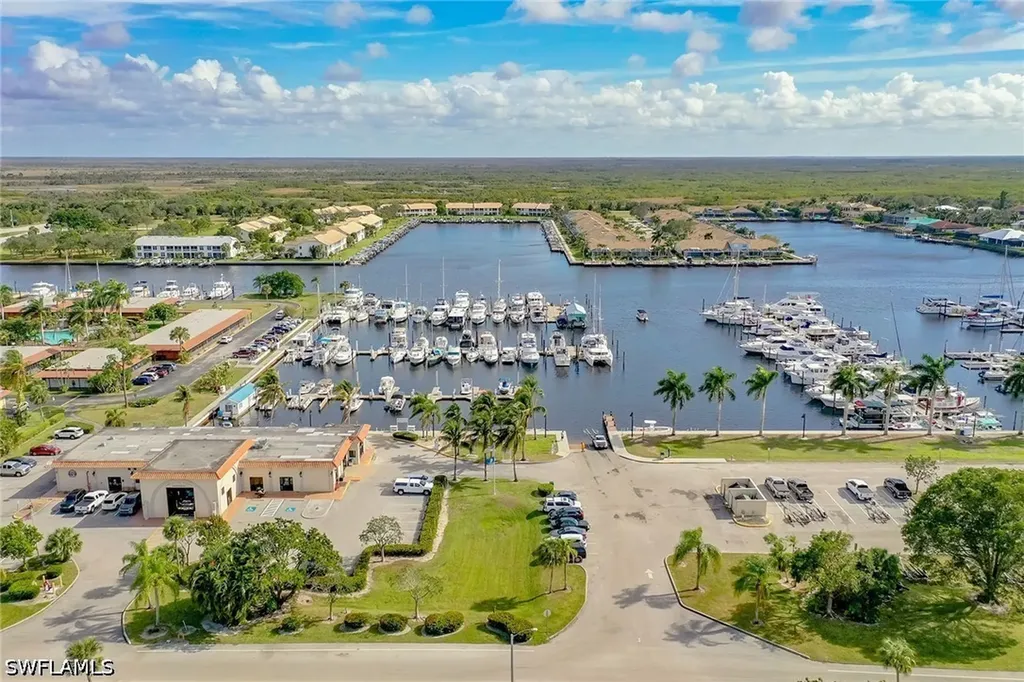 370 Stella Maris Drive N Naples FL 34114