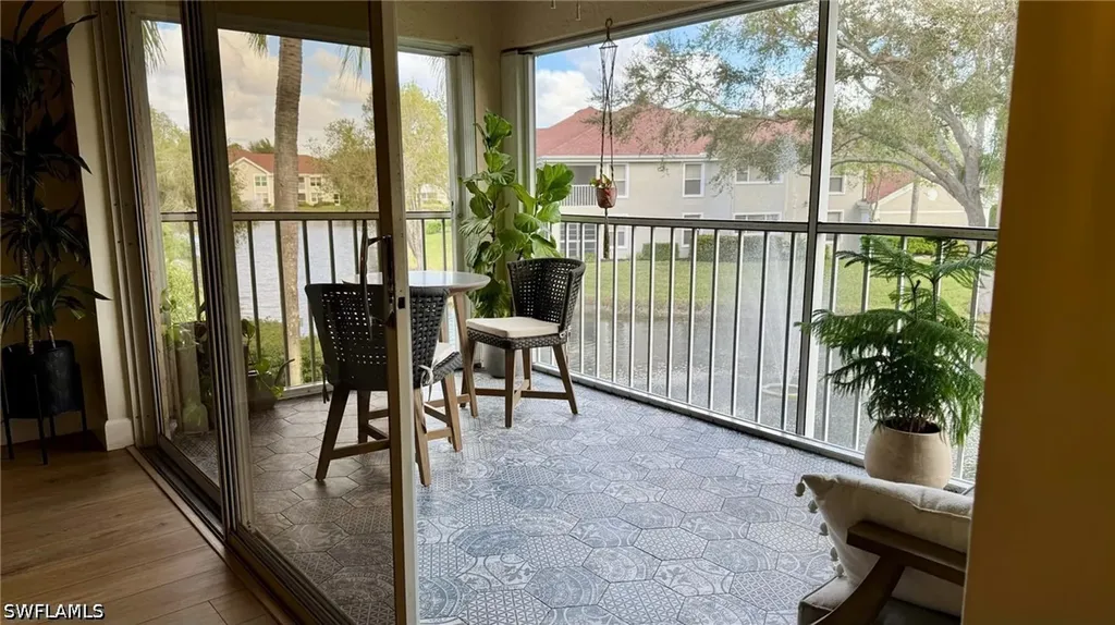 9828 Luna Circle Naples FL 34109