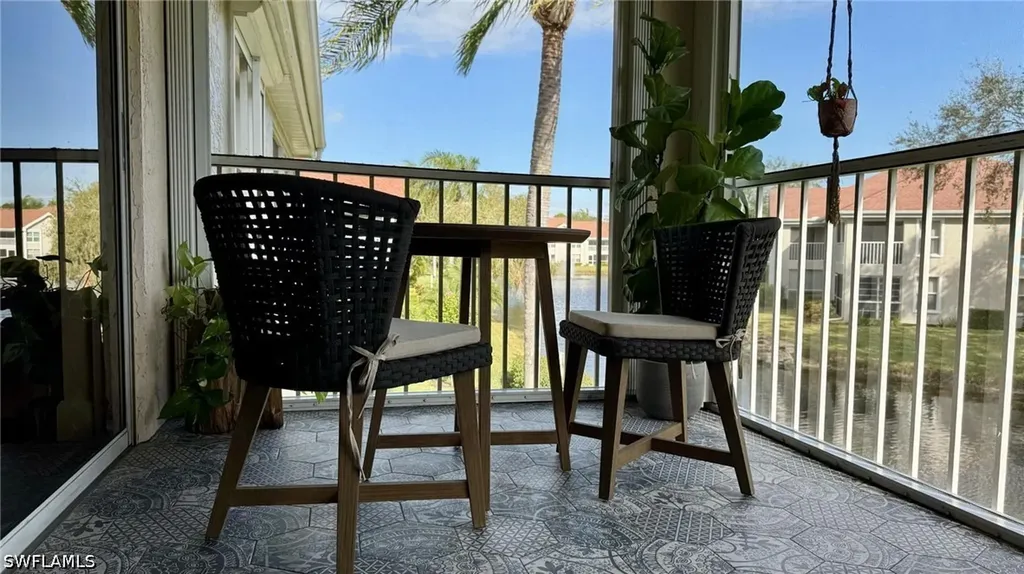 9828 Luna Circle Naples FL 34109