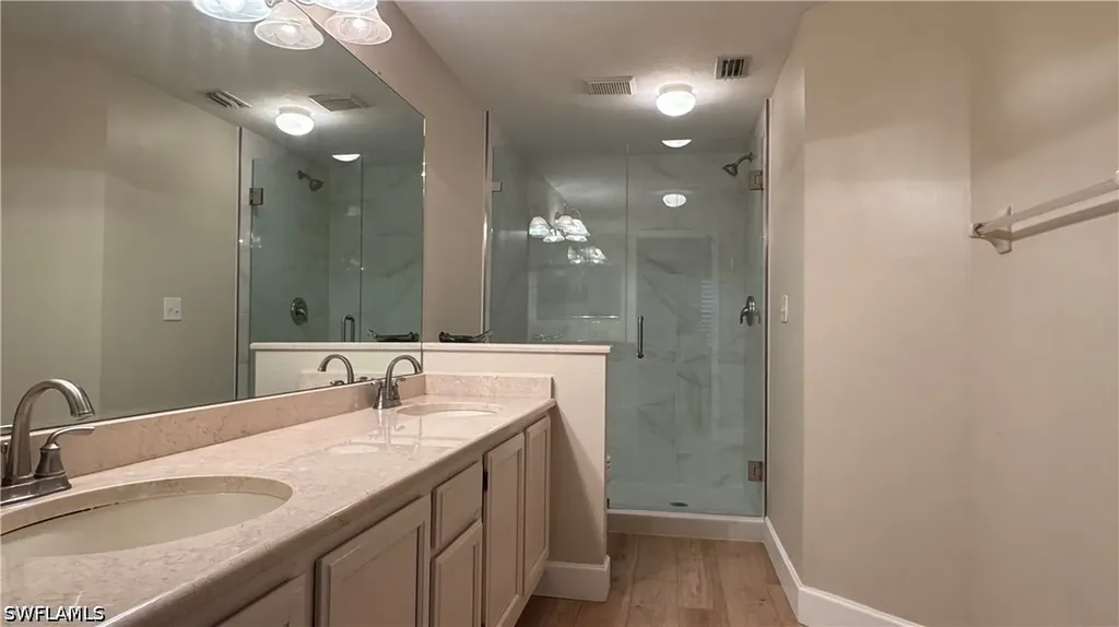 9828 Luna Circle Naples FL 34109