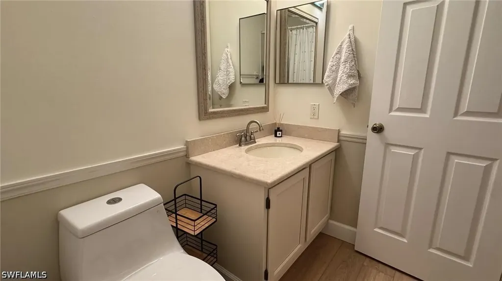 9828 Luna Circle Naples FL 34109