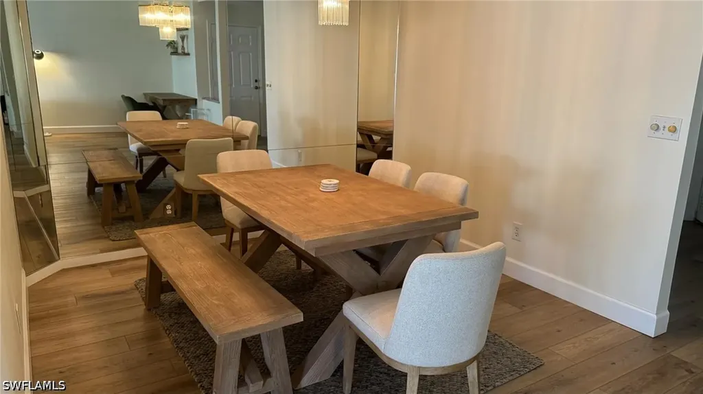 9828 Luna Circle Naples FL 34109
