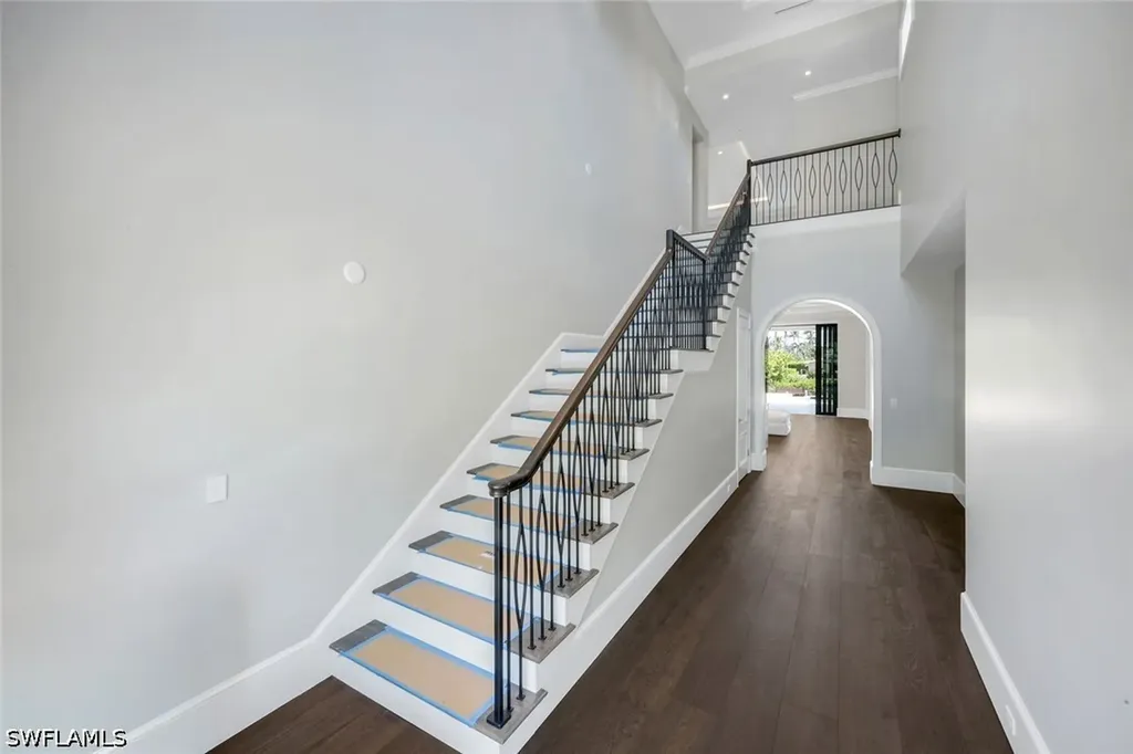 1690 Chesapeake Avenue Naples FL 34102