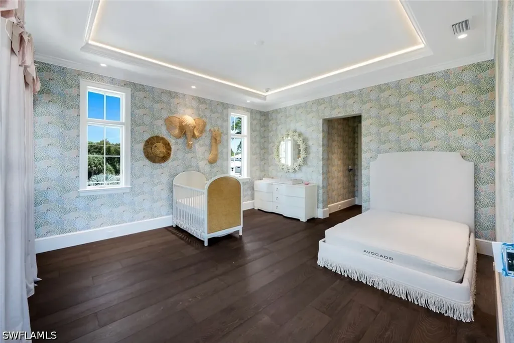 1690 Chesapeake Avenue Naples FL 34102