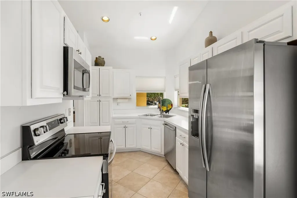 24736 Lakemont Cove Lane Bonita Springs FL 34134