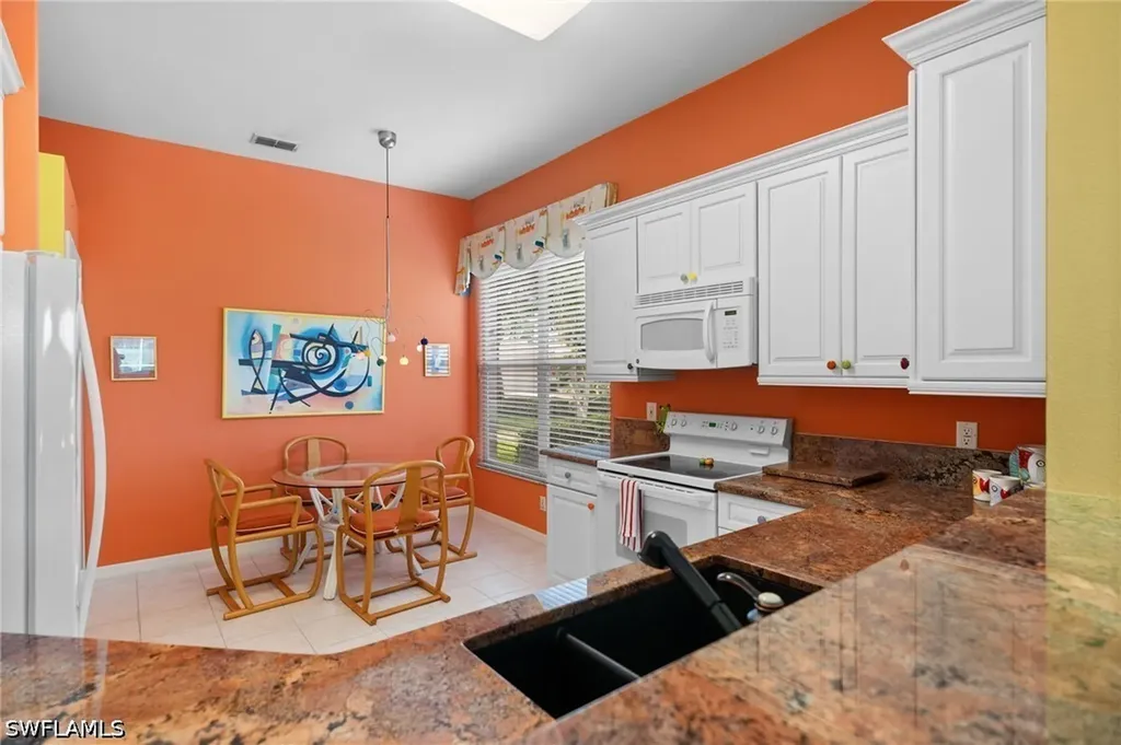 1843 Leamington Lane Naples FL 34109
