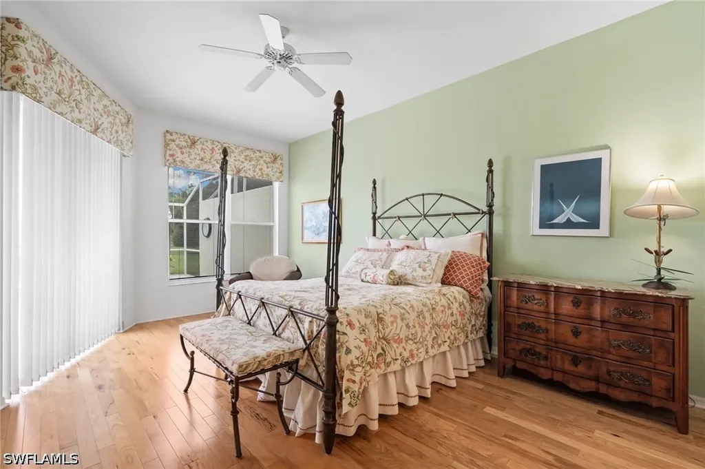 1843 Leamington Lane Naples FL 34109