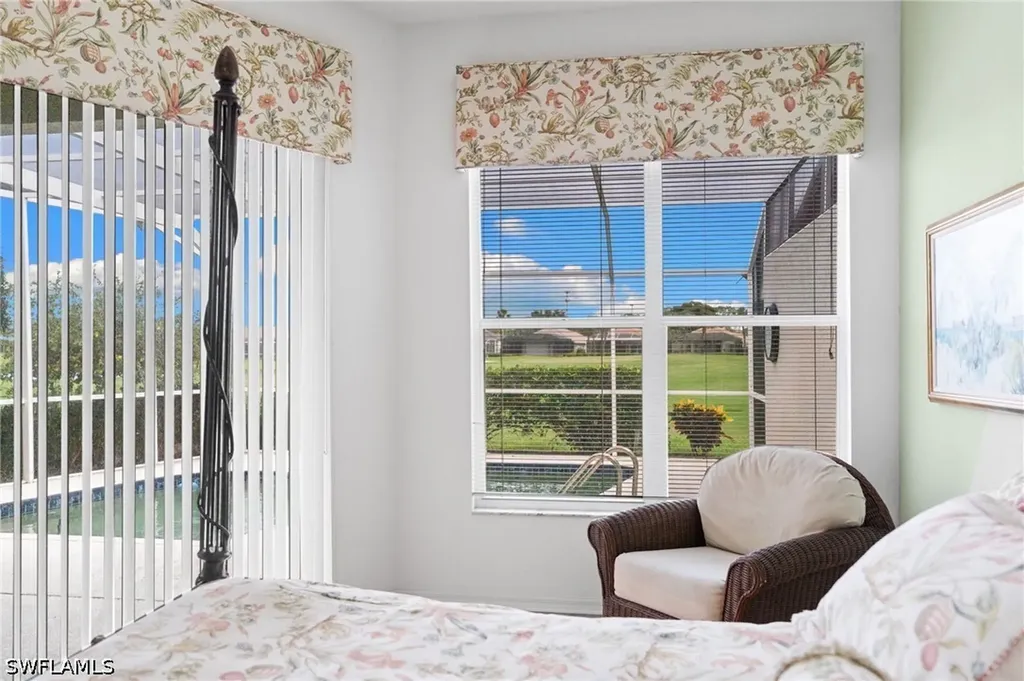 1843 Leamington Lane Naples FL 34109