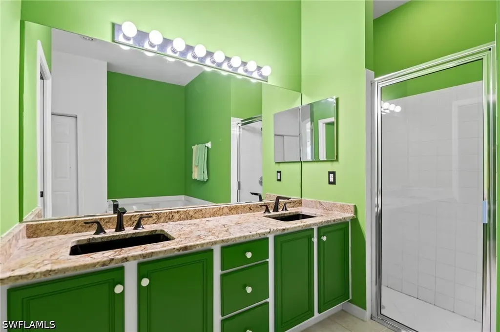 1843 Leamington Lane Naples FL 34109