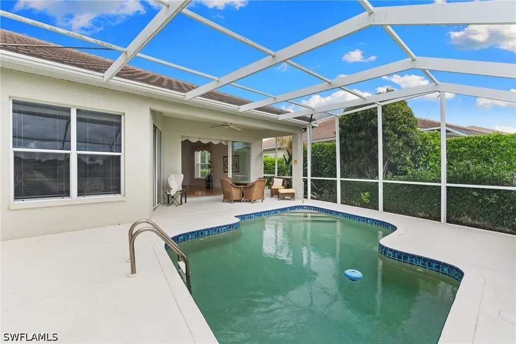 1843 Leamington Lane Naples FL 34109