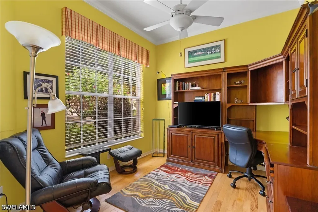 1843 Leamington Lane Naples FL 34109