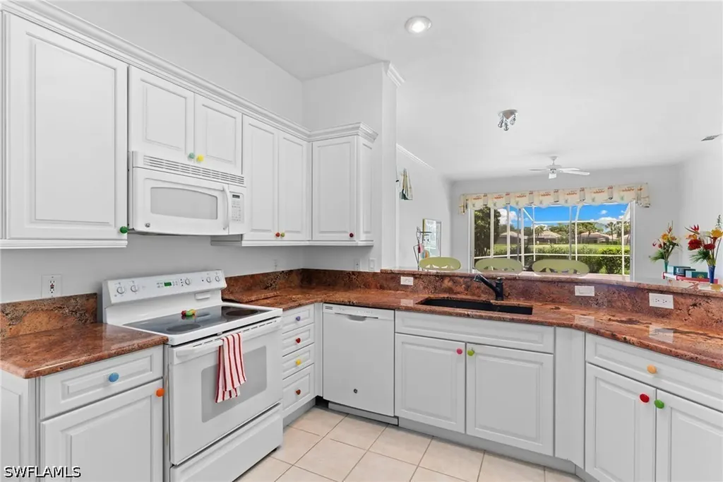 1843 Leamington Lane Naples FL 34109