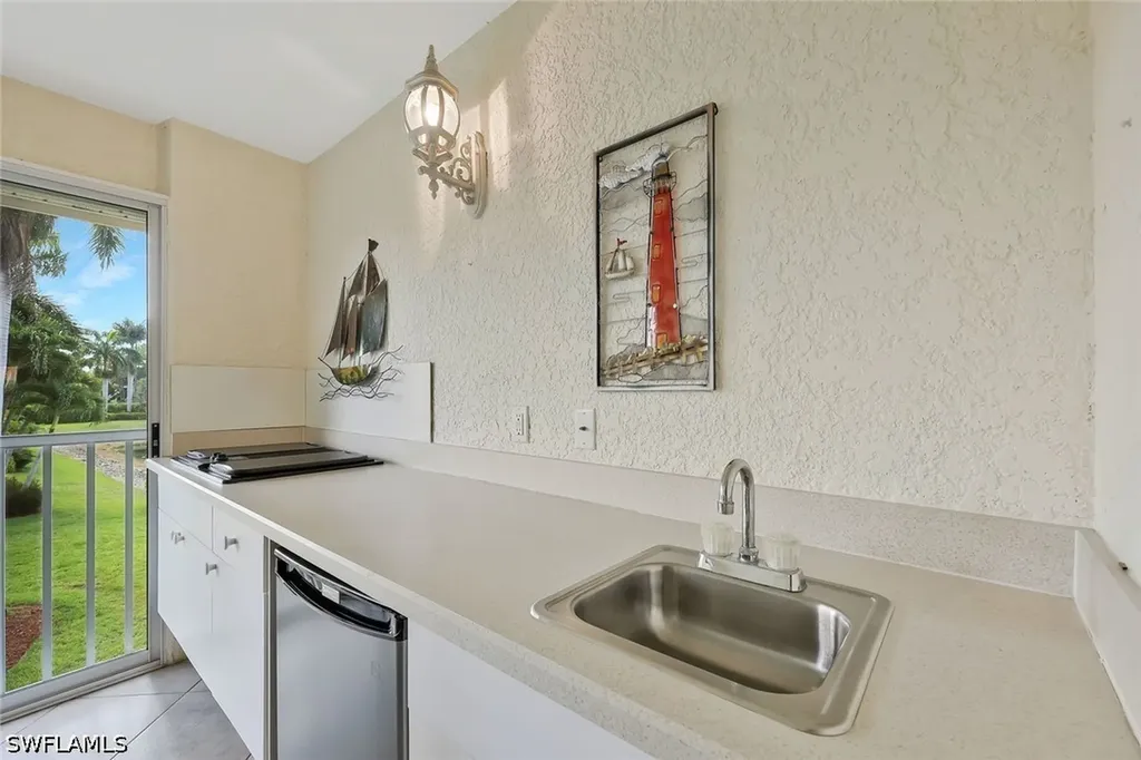 2395 Bayou Lane Naples FL 34112