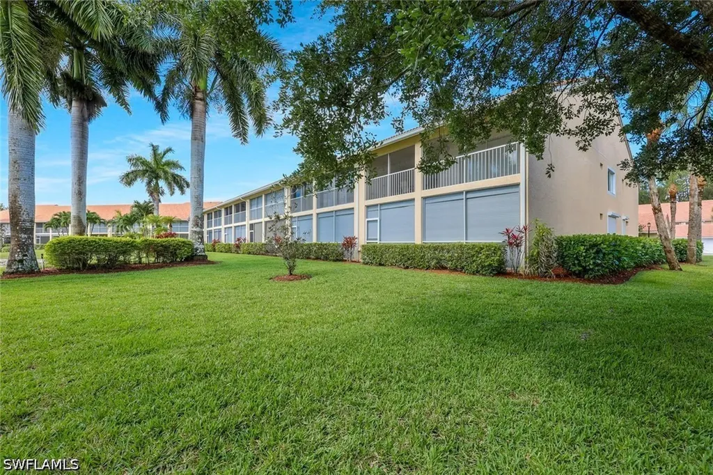 2395 Bayou Lane Naples FL 34112