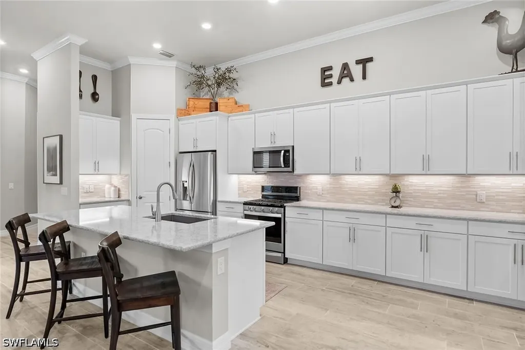 7253 Wilton Drive Naples FL 34109
