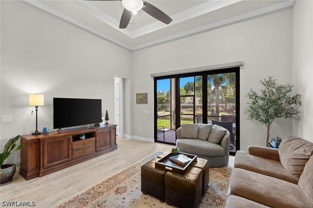 7253 Wilton Drive Naples FL 34109